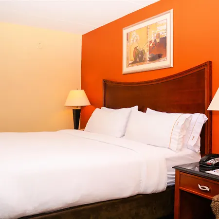 Four Points By Sheraton Fayetteville Fort Bragg-3